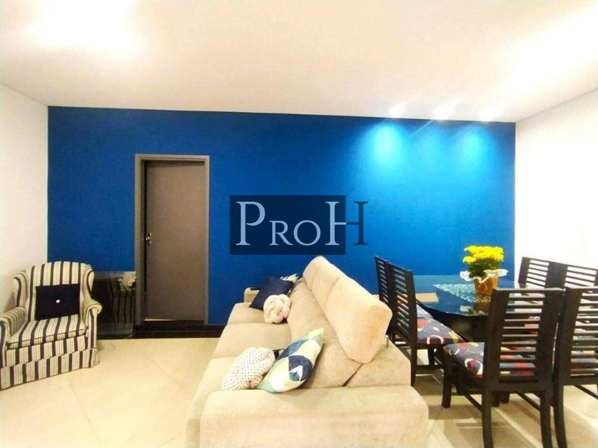 Casa à venda com 4 quartos, 200m² - Foto 2