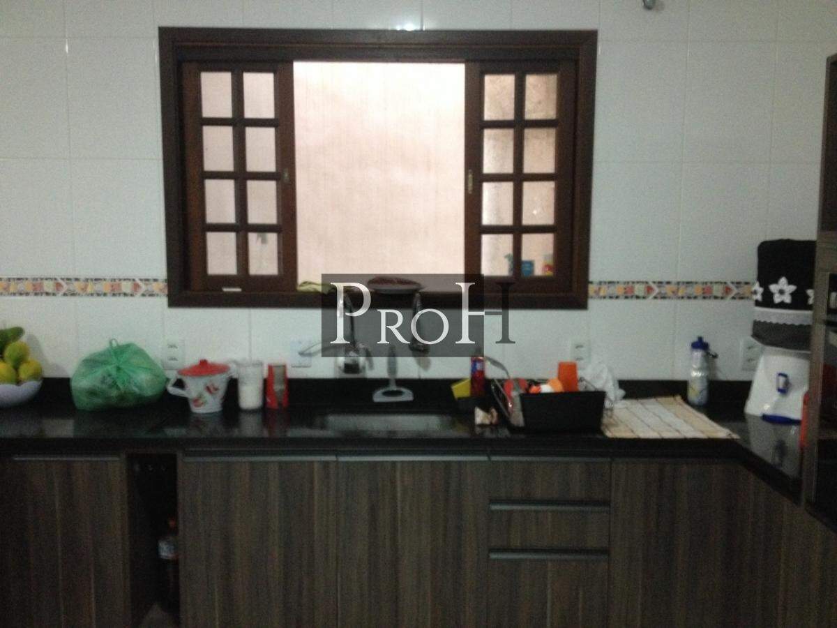 Sobrado à venda com 2 quartos, 240m² - Foto 11