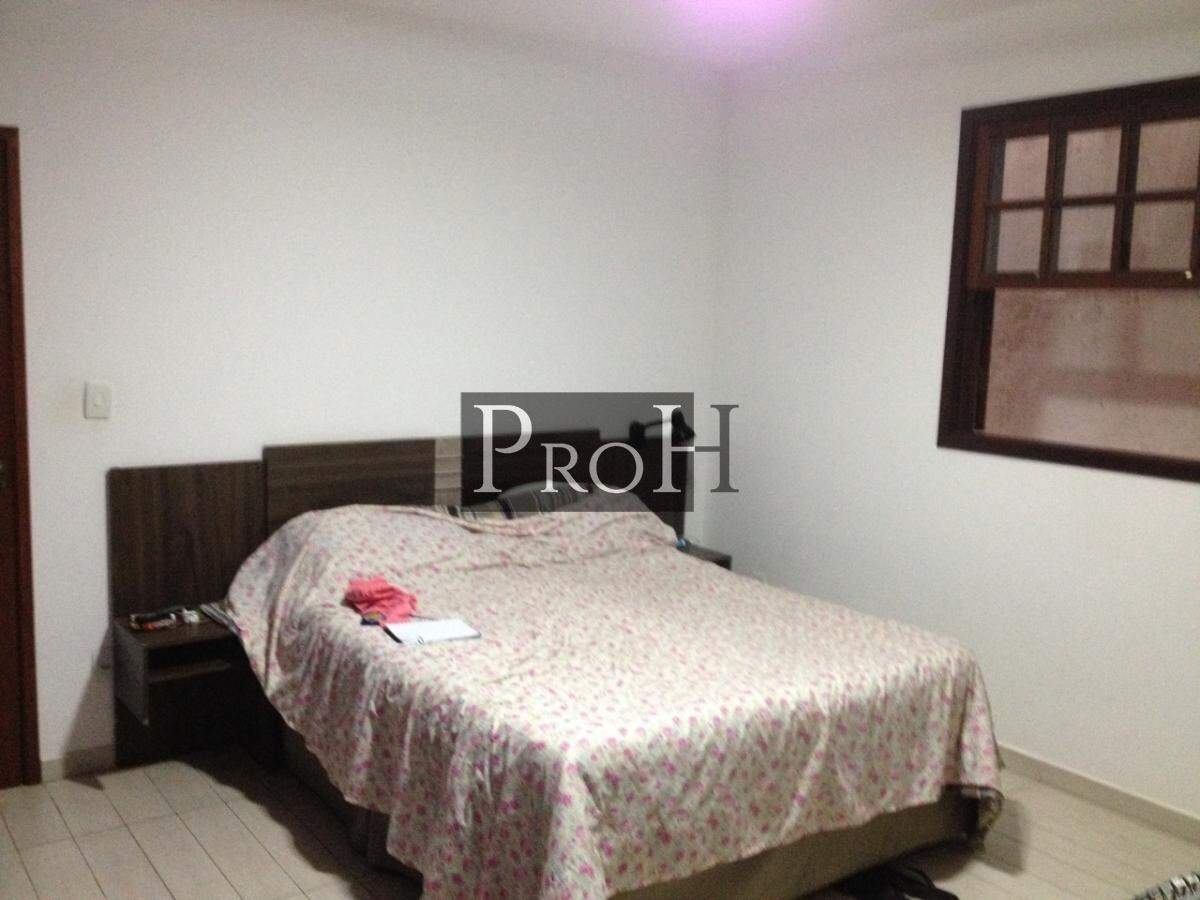 Sobrado à venda com 2 quartos, 240m² - Foto 8
