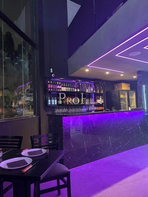 Casa Comercial à venda, 330m² - Foto 8