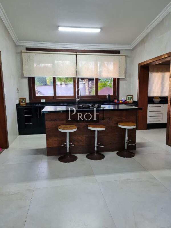Casa à venda com 4 quartos, 680m² - Foto 24