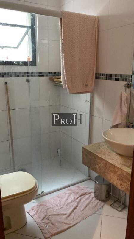 Sobrado à venda com 4 quartos, 200m² - Foto 9