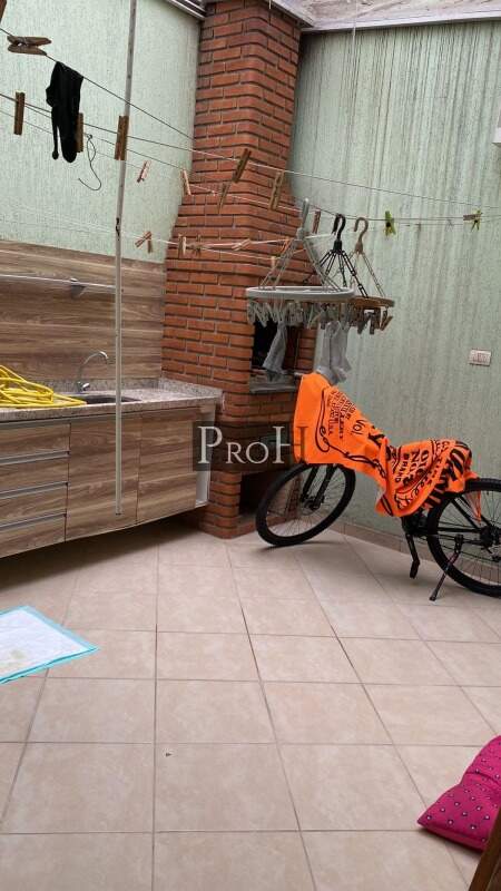Sobrado à venda com 4 quartos, 200m² - Foto 3