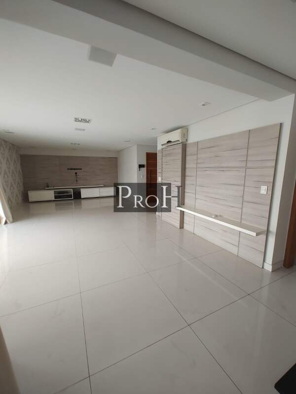 Apartamento à venda com 4 quartos, 260m² - Foto 1