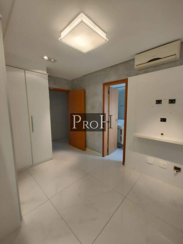 Apartamento à venda com 4 quartos, 260m² - Foto 8