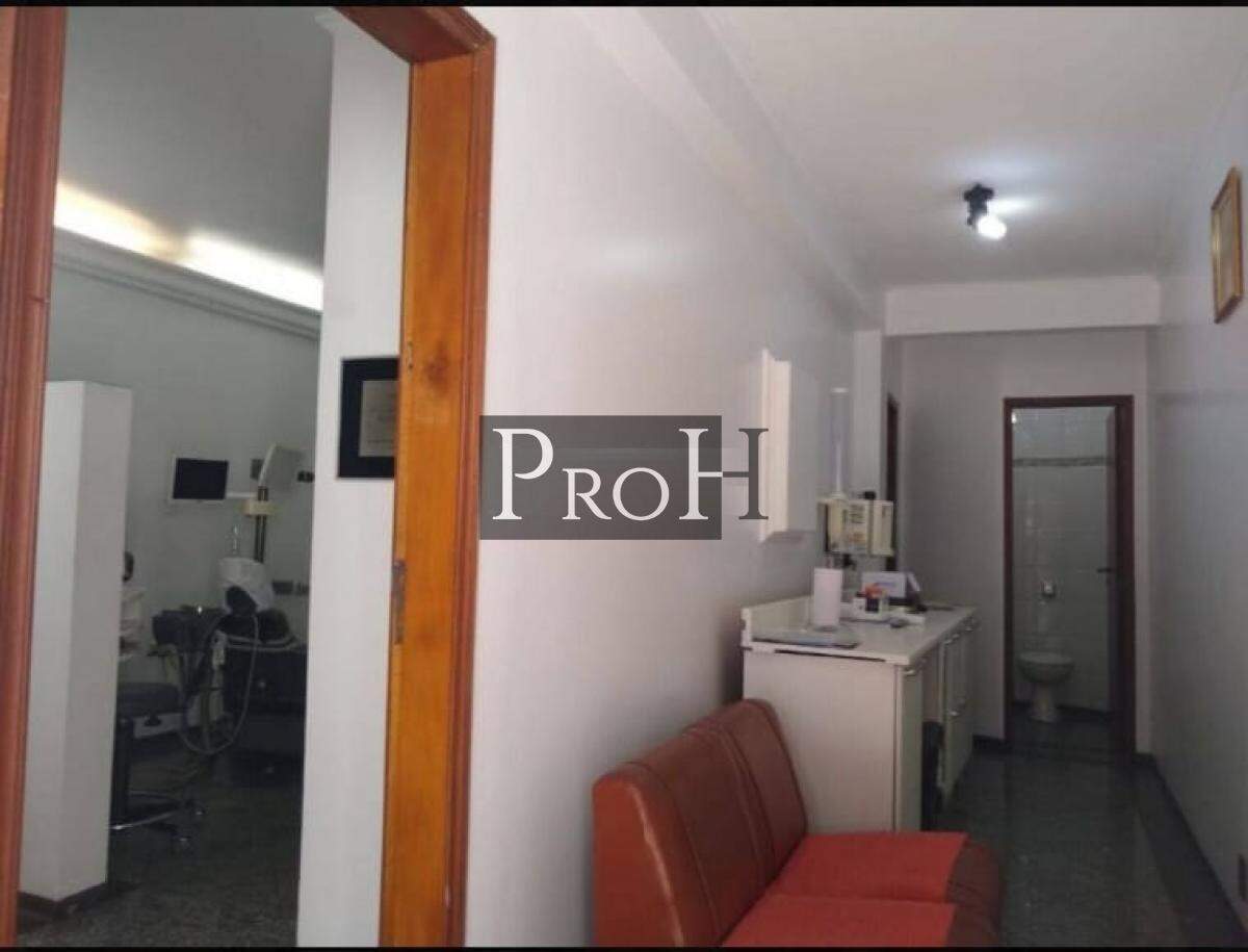 Sobrado à venda com 3 quartos, 337m² - Foto 1