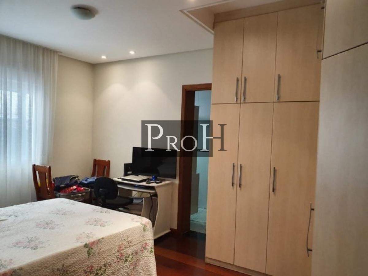 Casa à venda com 3 quartos, 310m² - Foto 12