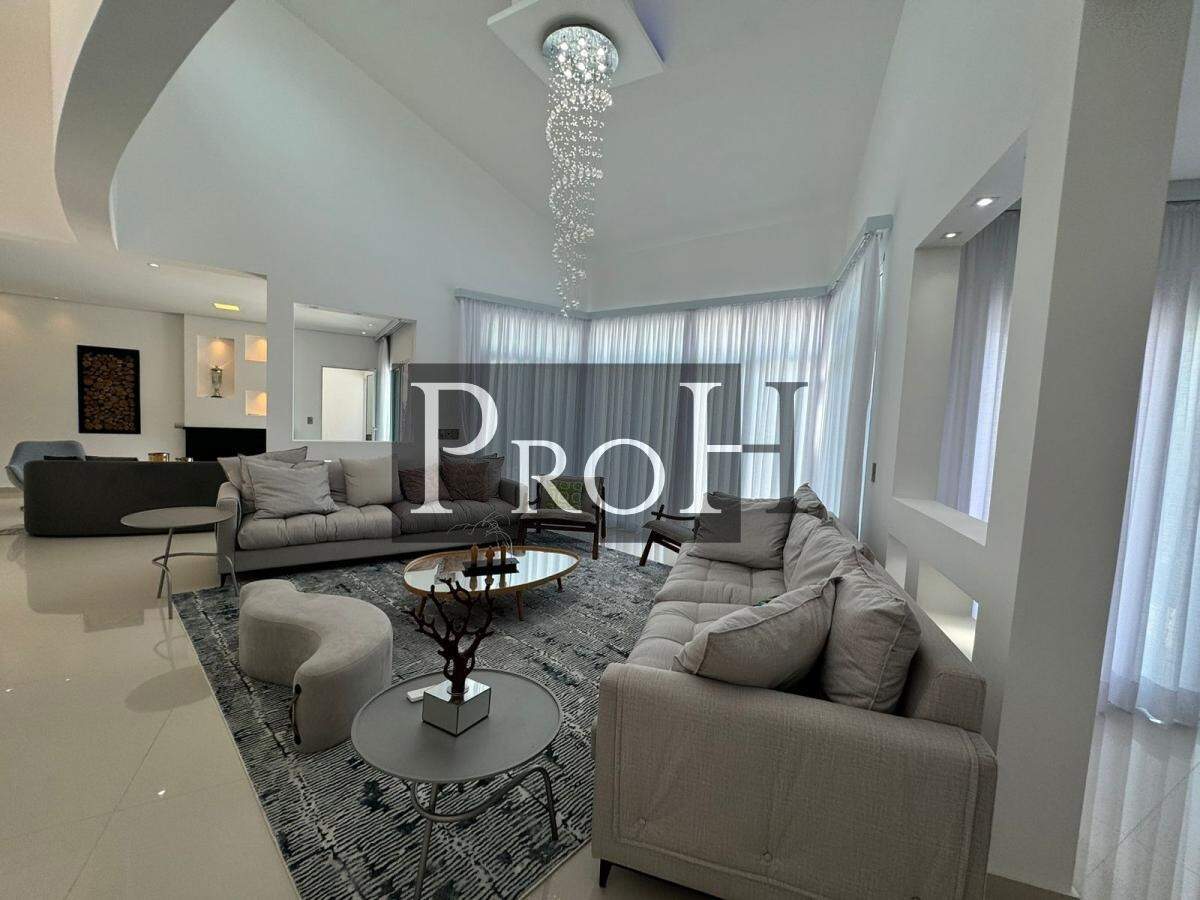 Casa de Condomínio à venda com 4 quartos, 609m² - Foto 1