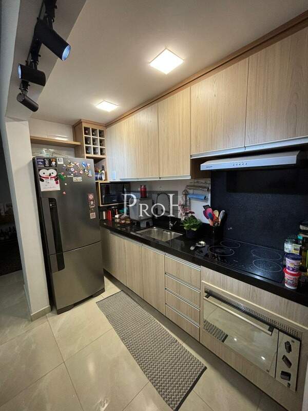 Apartamento à venda com 2 quartos, 64m² - Foto 3