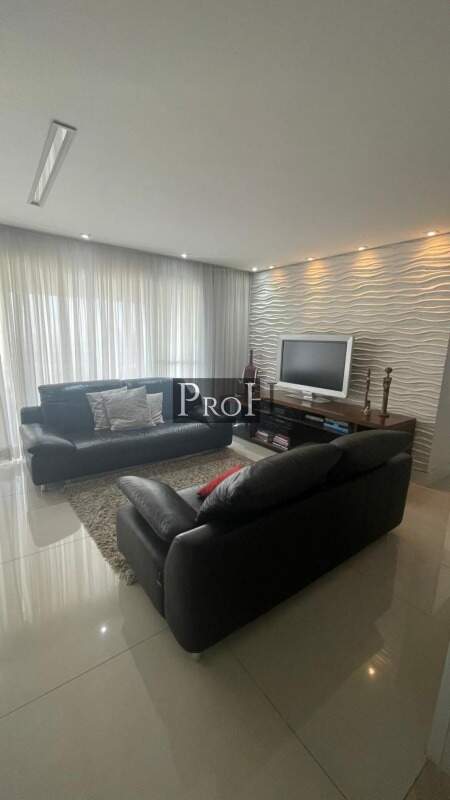 Apartamento à venda com 3 quartos, 172m² - Foto 1