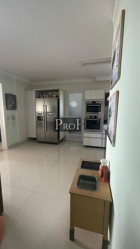 Apartamento à venda com 3 quartos, 172m² - Foto 8