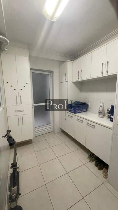 Apartamento à venda com 3 quartos, 172m² - Foto 11