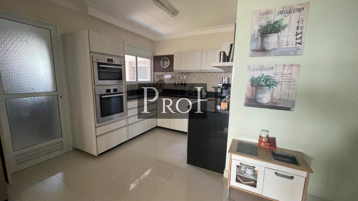 Apartamento à venda com 3 quartos, 172m² - Foto 9