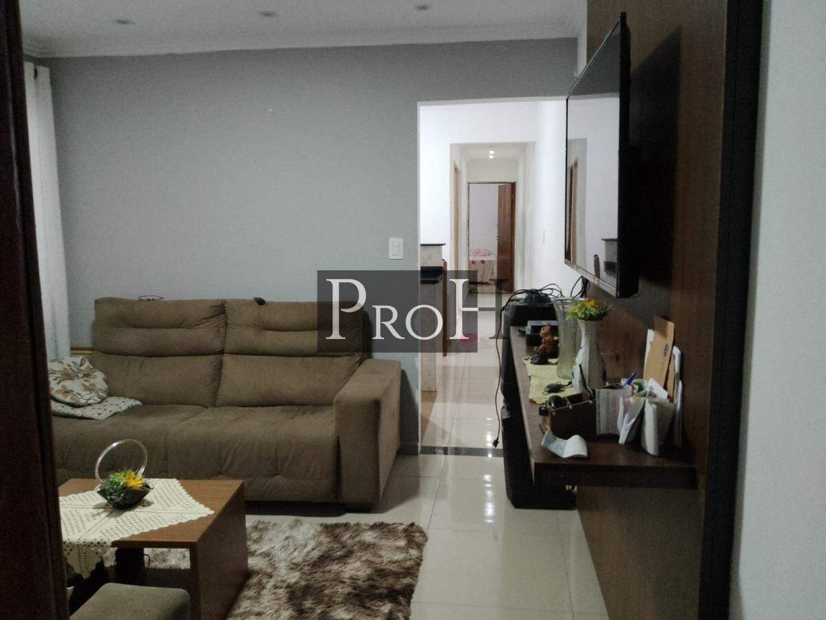 Casa à venda com 3 quartos, 125m² - Foto 1