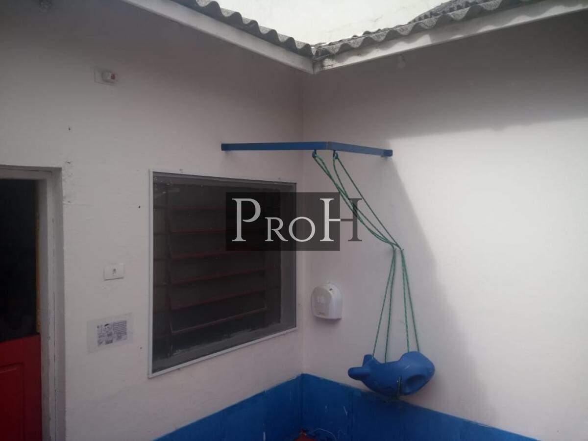 Casa à venda com 4 quartos, 319m² - Foto 4