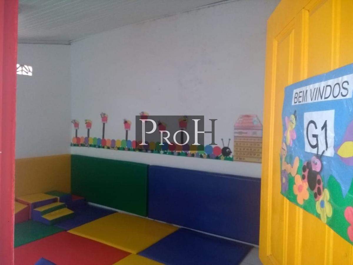Casa à venda com 4 quartos, 319m² - Foto 6