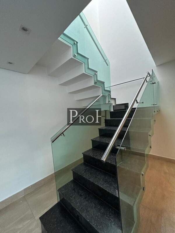 Sobrado à venda com 2 quartos, 250m² - Foto 11