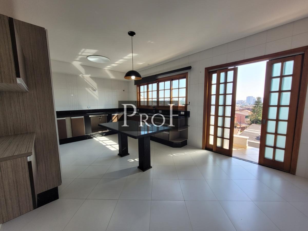 Sobrado, 3 quartos, 245 m² - Foto 3