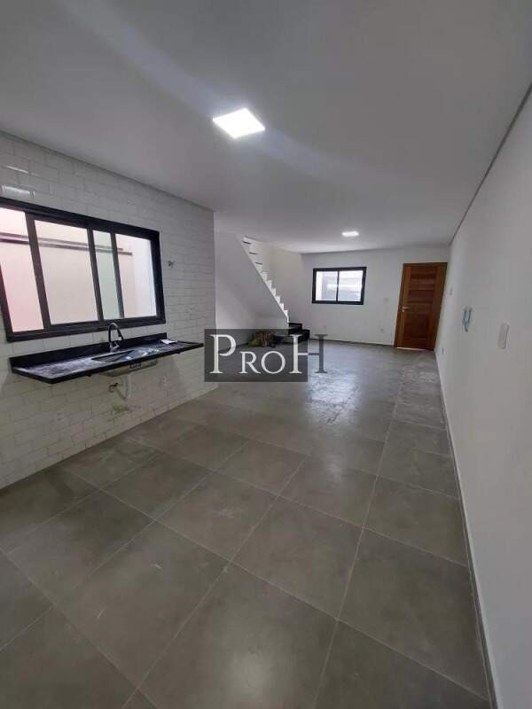 Casa à venda com 3 quartos, 130m² - Foto 1