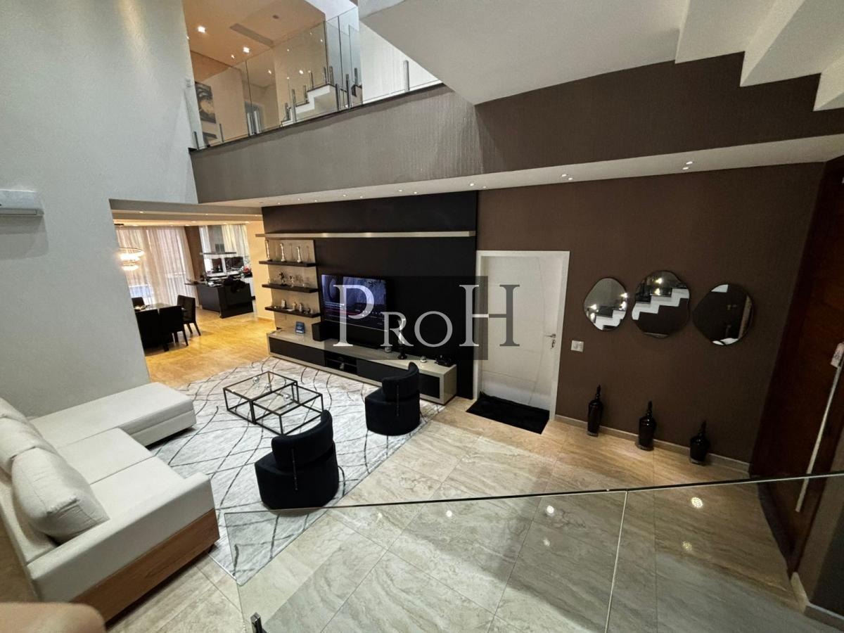 Sobrado, 3 quartos, 420 m² - Foto 1