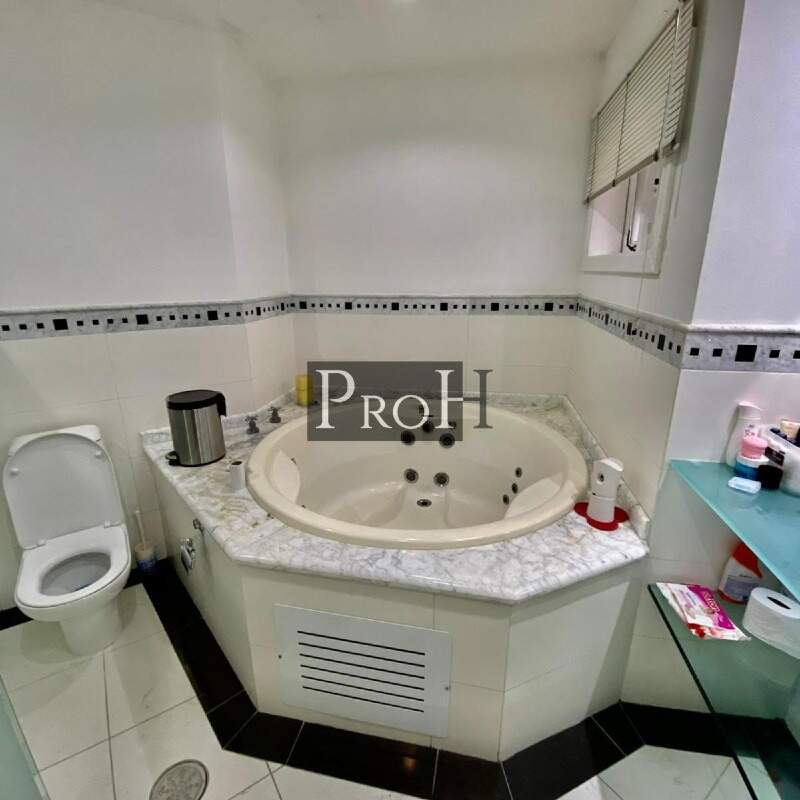 Casa de Condomínio à venda com 3 quartos, 420m² - Foto 18