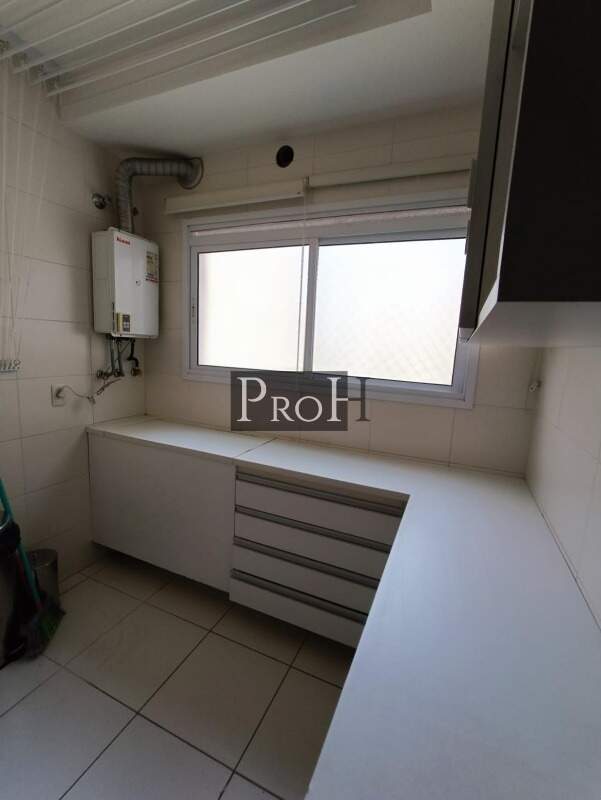 Apartamento à venda com 3 quartos, 198m² - Foto 15
