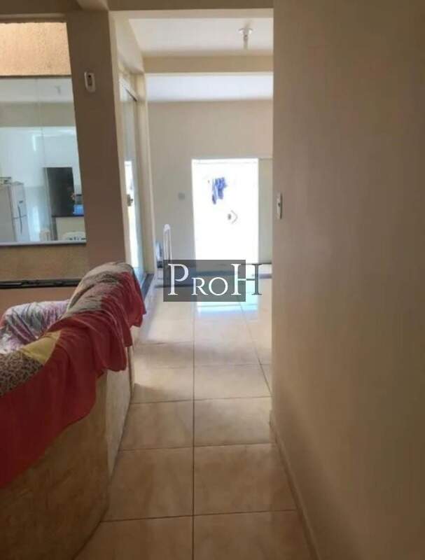 Casa à venda com 2 quartos, 109m² - Foto 2