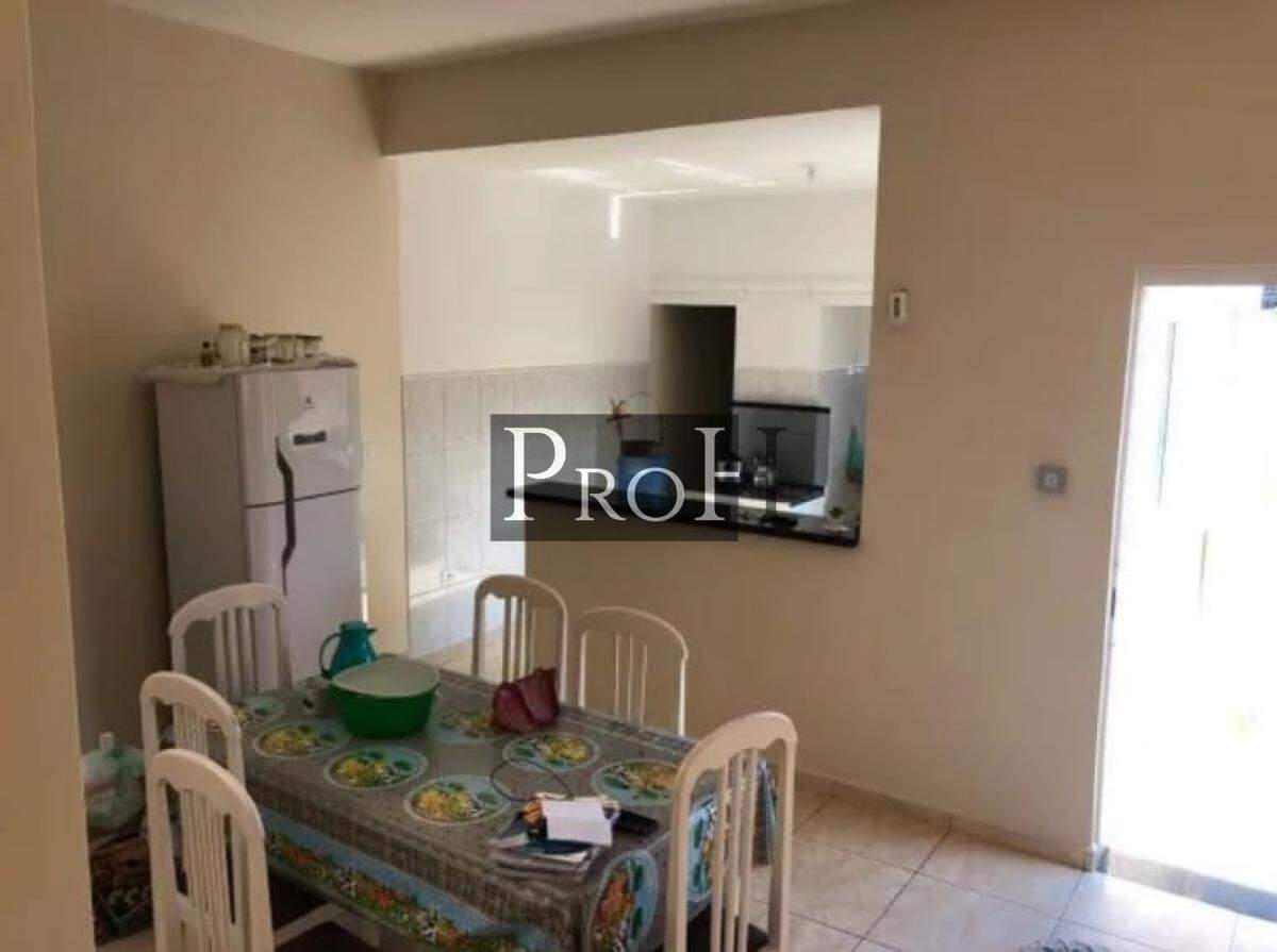 Casa à venda com 2 quartos, 109m² - Foto 4