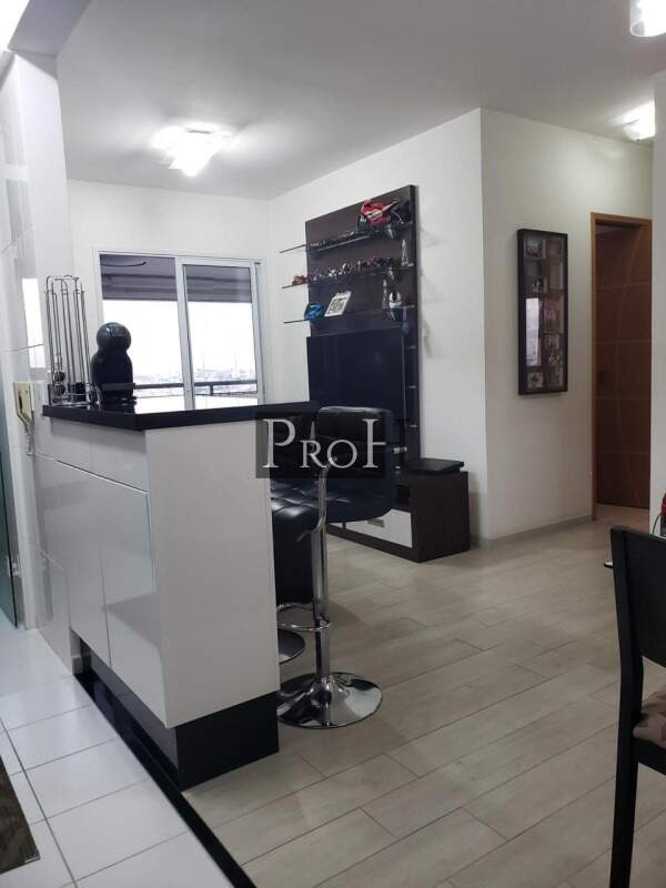 Apartamento à venda com 2 quartos, 66m² - Foto 3