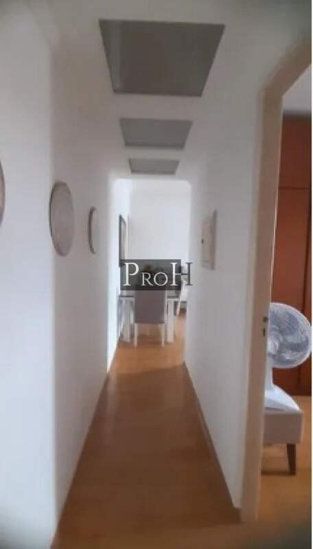 Apartamento à venda com 2 quartos, 70m² - Foto 8