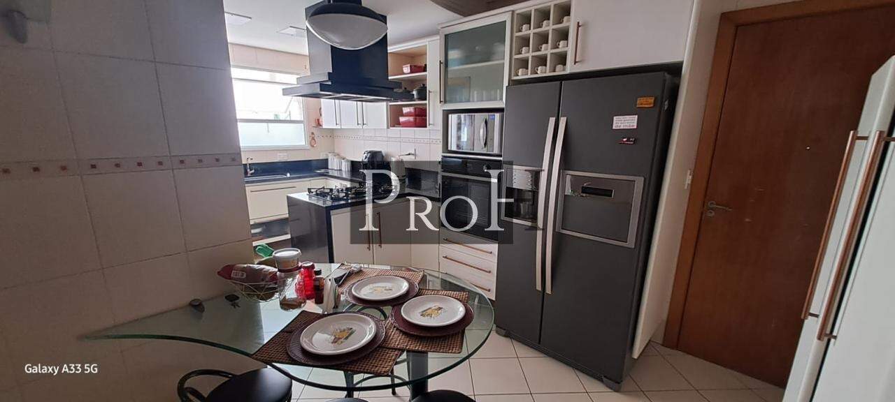 Apartamento à venda com 3 quartos, 130m² - Foto 14