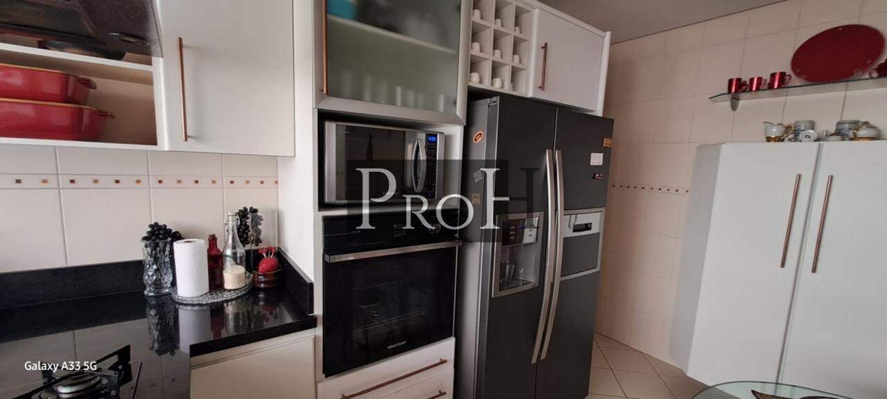 Apartamento à venda com 3 quartos, 130m² - Foto 9