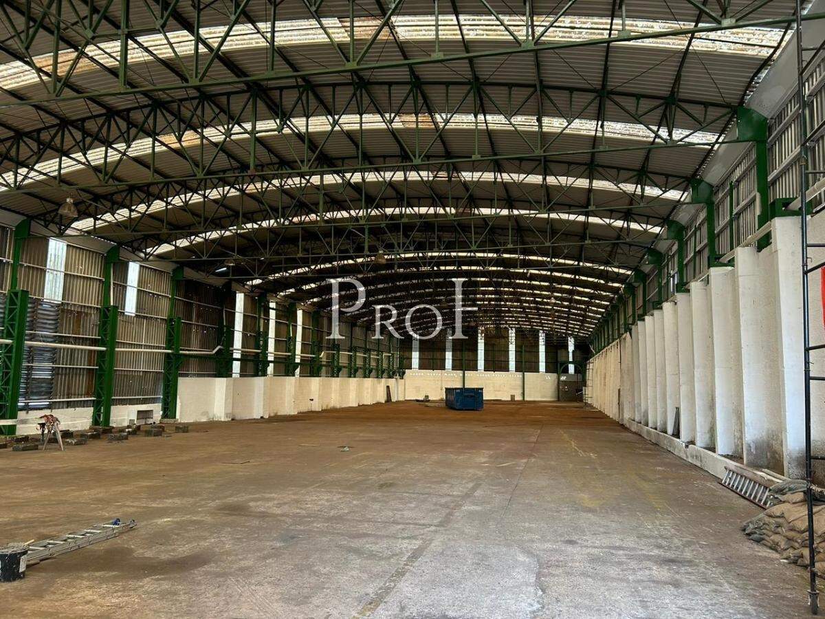Depósito-Galpão, 2600 m² - Foto 2