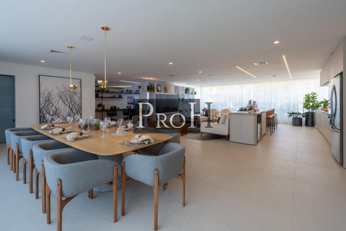 Apartamento, 4 quartos, 246 m² - Foto 1