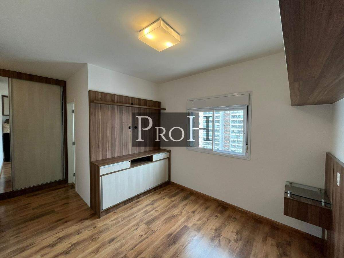 Apartamento à venda com 3 quartos, 162m² - Foto 9