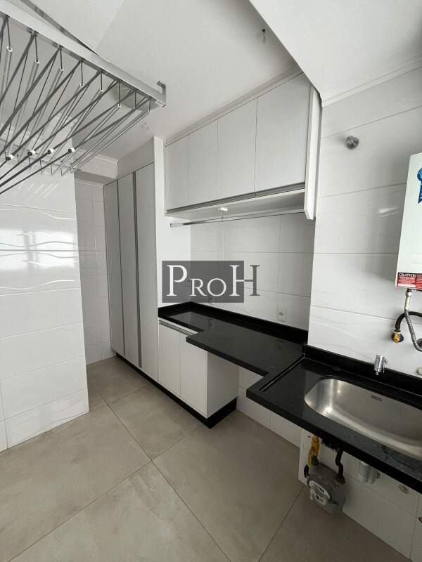 Apartamento à venda com 3 quartos, 162m² - Foto 7