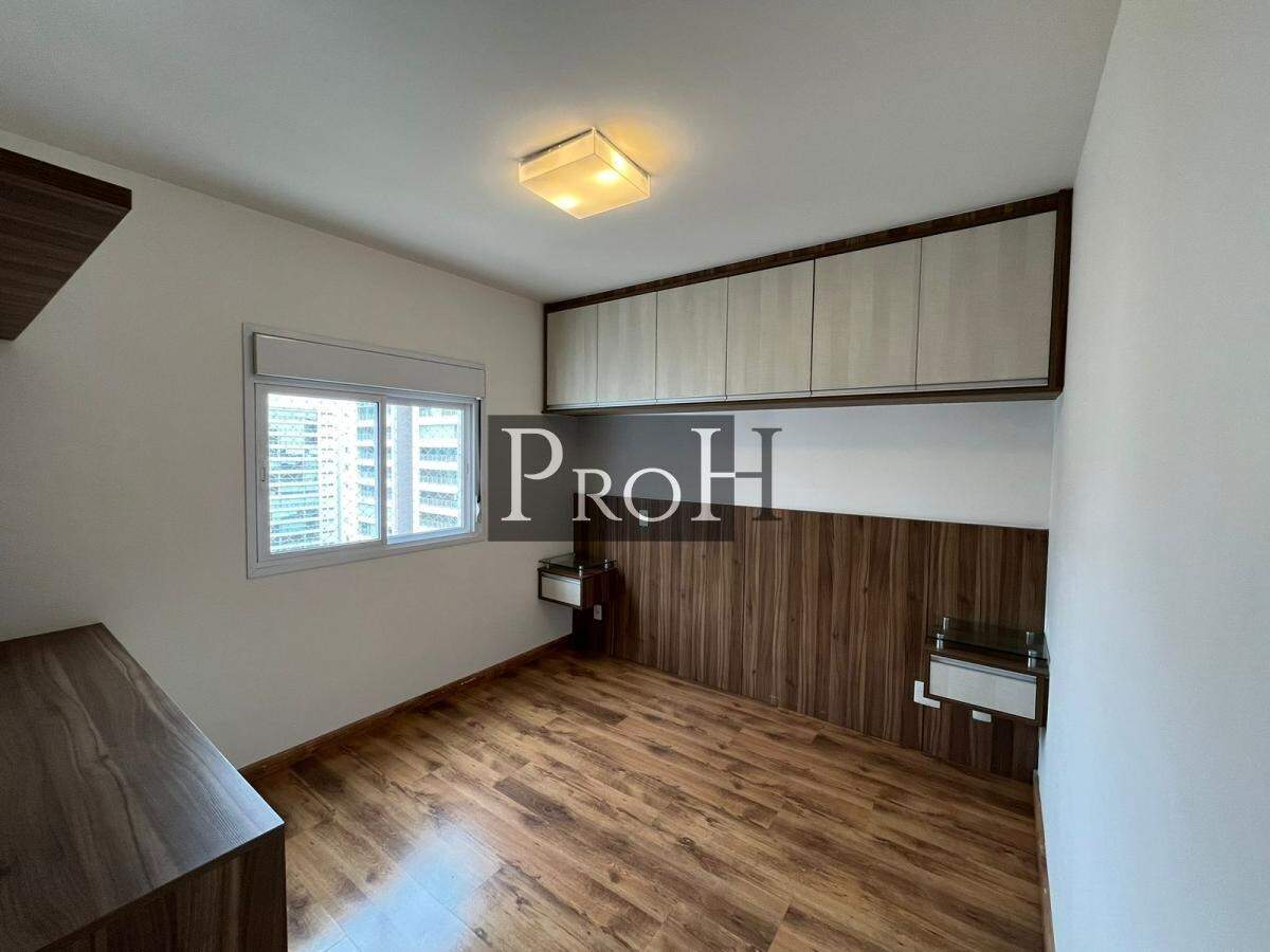 Apartamento à venda com 3 quartos, 162m² - Foto 8