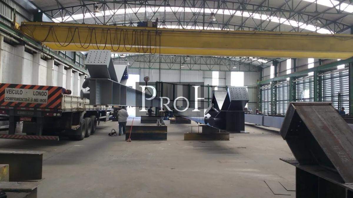 Depósito-Galpão-Armazém para alugar, 2600m² - Foto 1