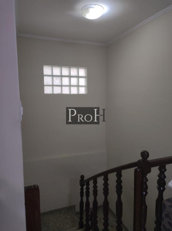 Sobrado à venda com 3 quartos, 210m² - Foto 11