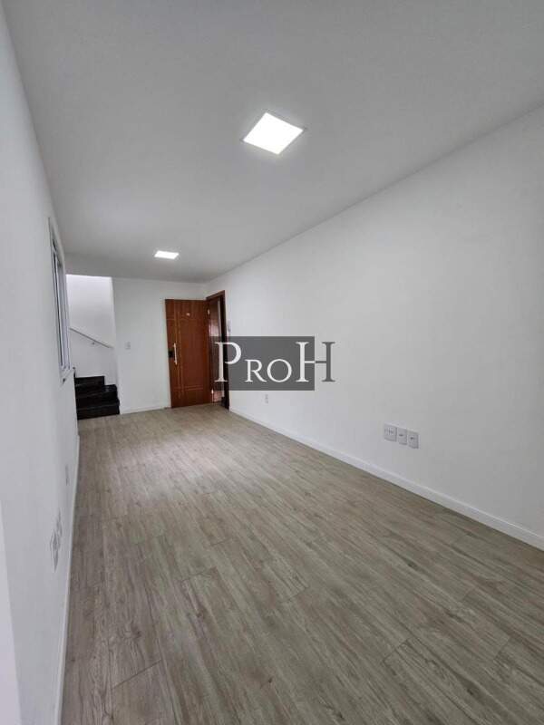 Cobertura à venda com 2 quartos, 76m² - Foto 1