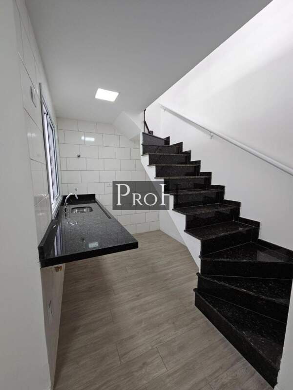 Cobertura à venda com 2 quartos, 76m² - Foto 4