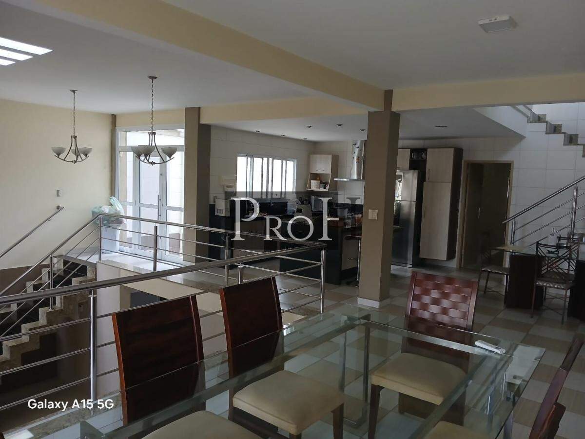 Casa, 3 quartos, 450 m² - Foto 1