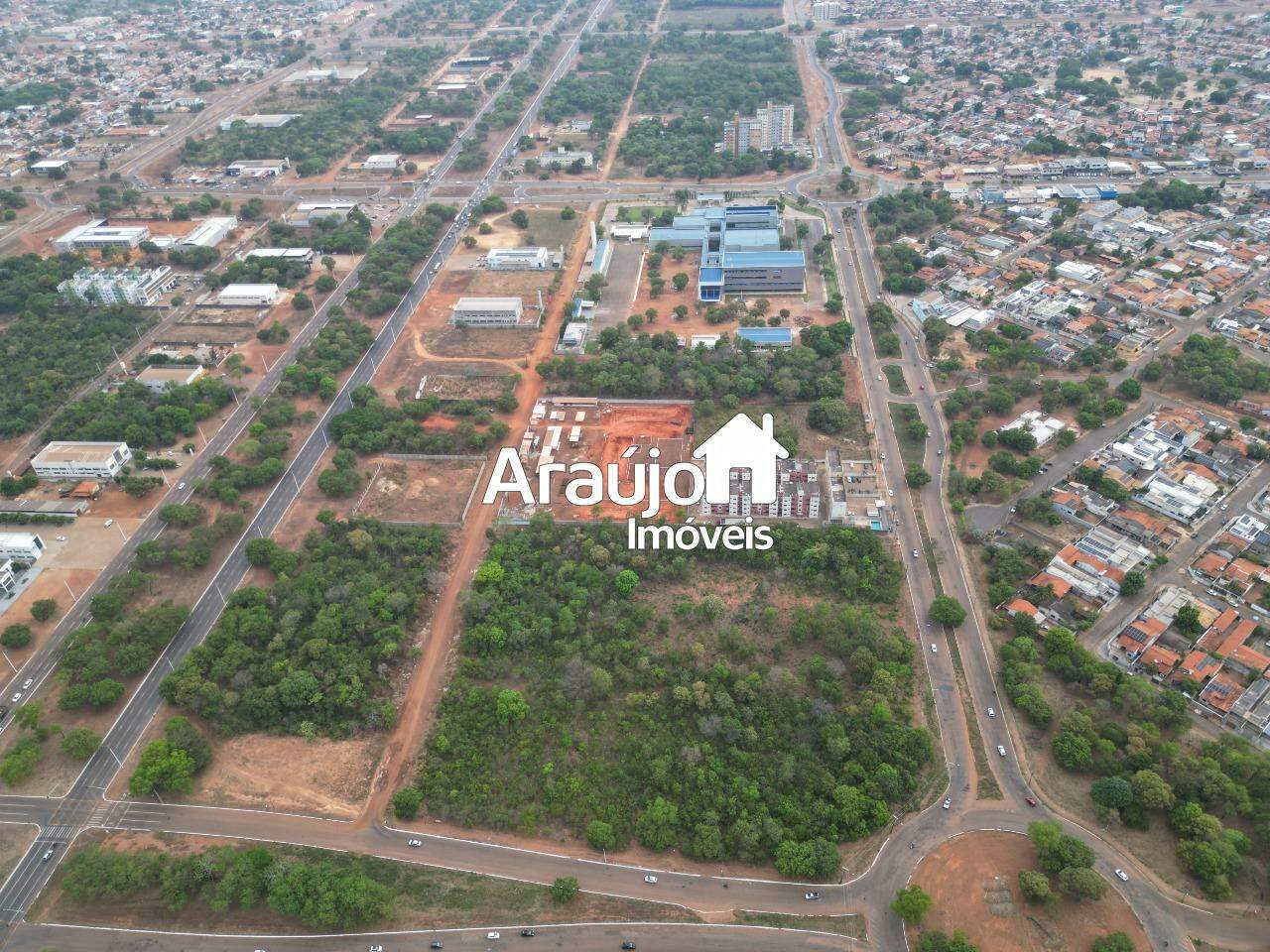 Lote à venda no Plano Diretor Sul: 