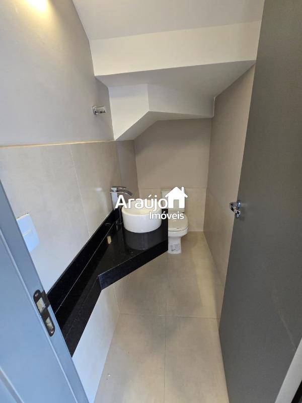 Sobrado à venda no Plano Diretor Sul: 