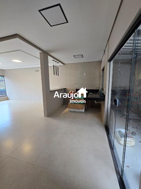 Sobrado à venda no Plano Diretor Sul: 