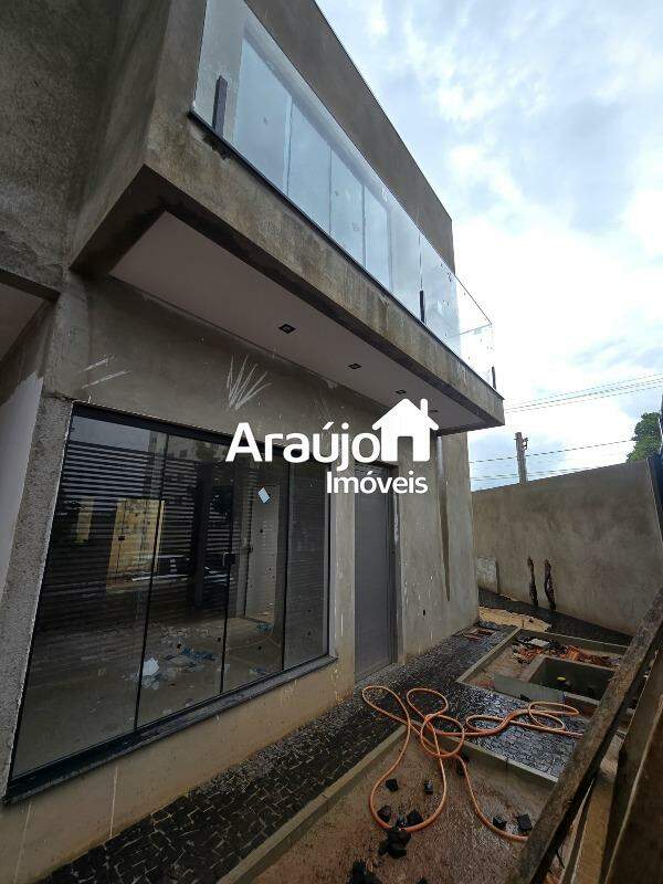 Sobrado à venda no Plano Diretor Sul: 