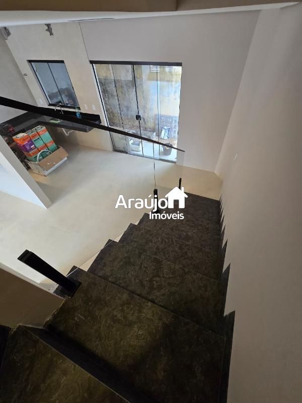 Sobrado à venda no Plano Diretor Sul: 