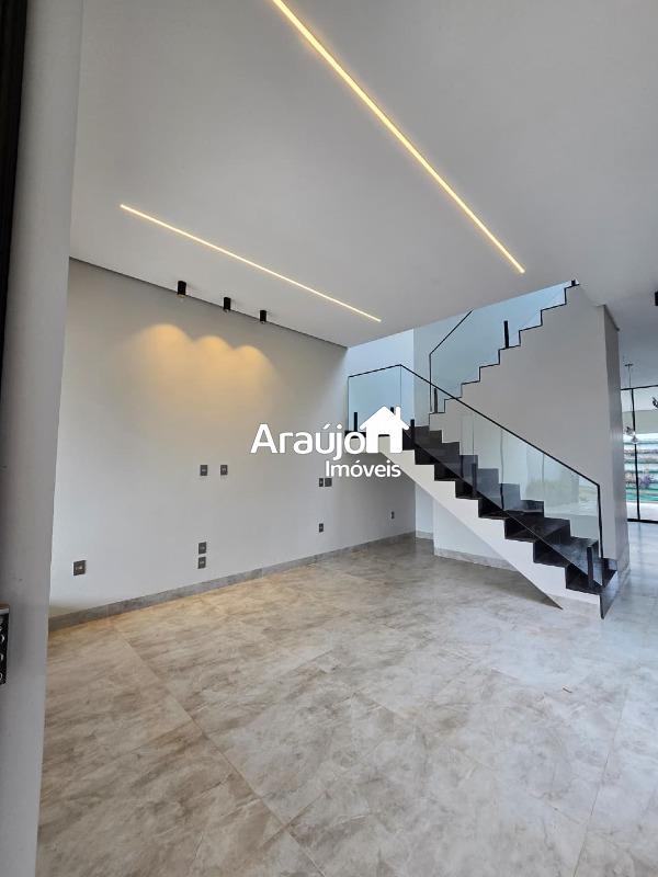 Sobrado à venda no Plano Diretor Sul: 