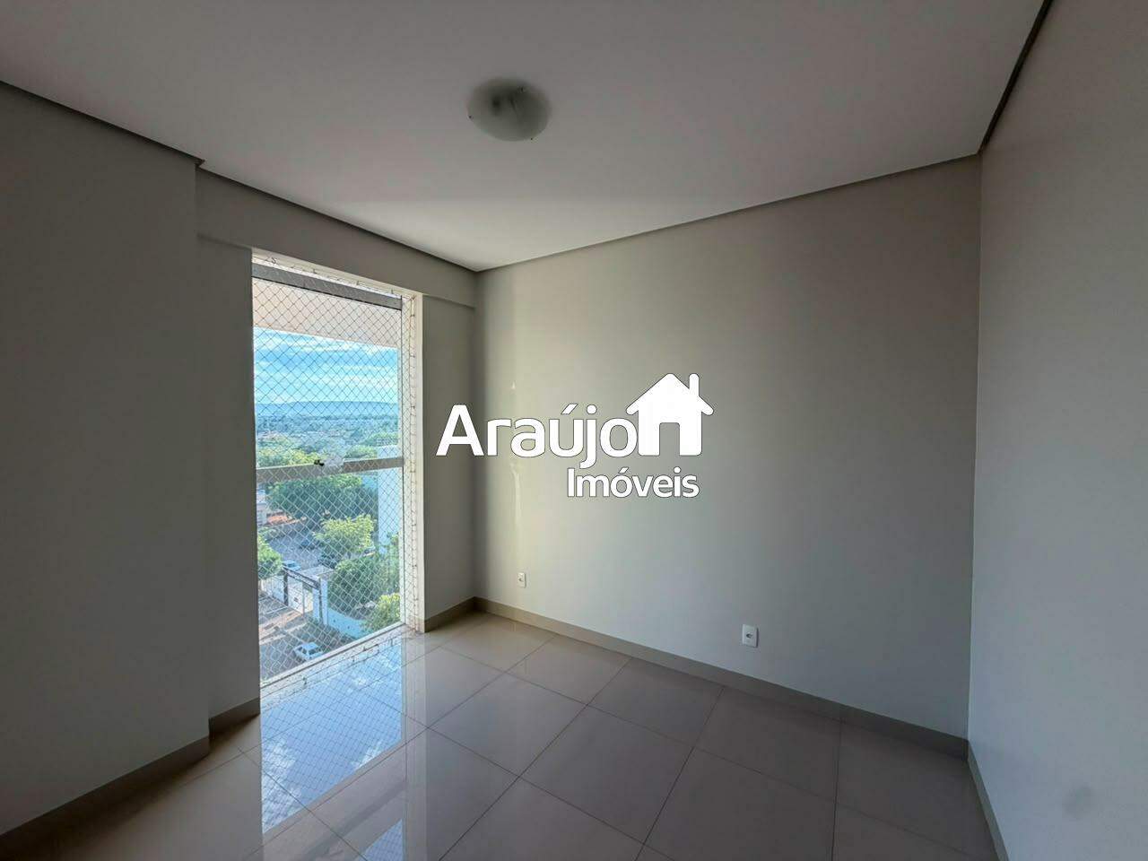 Apartamento para aluguel no Plano Diretor Sul: 