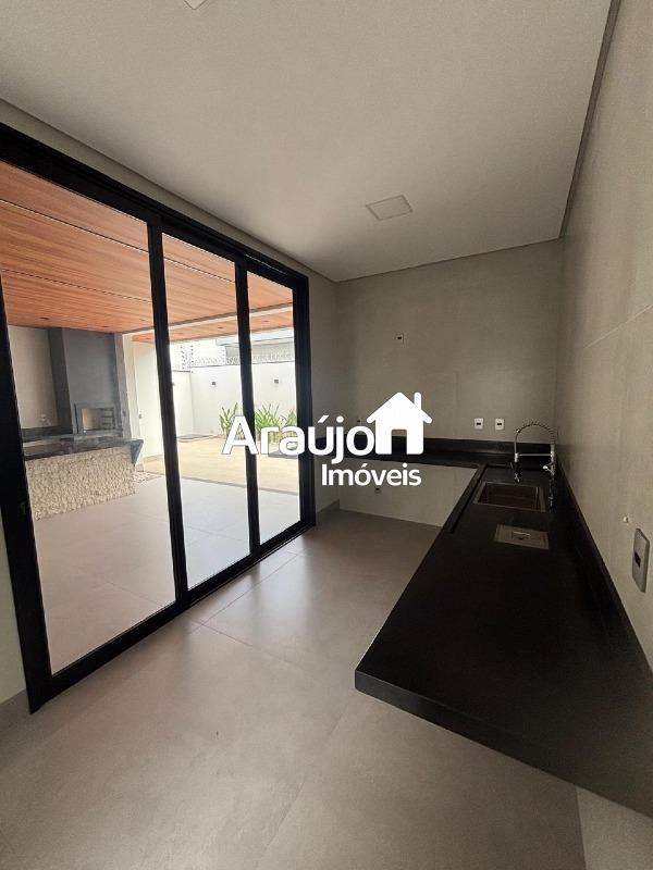 Casa à venda no Plano Diretor Sul: 